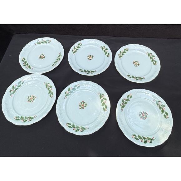 Vintage Royal Kent Christmas Holiday Holly Poland 6 3/4” Bread Plate Set Of 8 - Picture 7 of 8